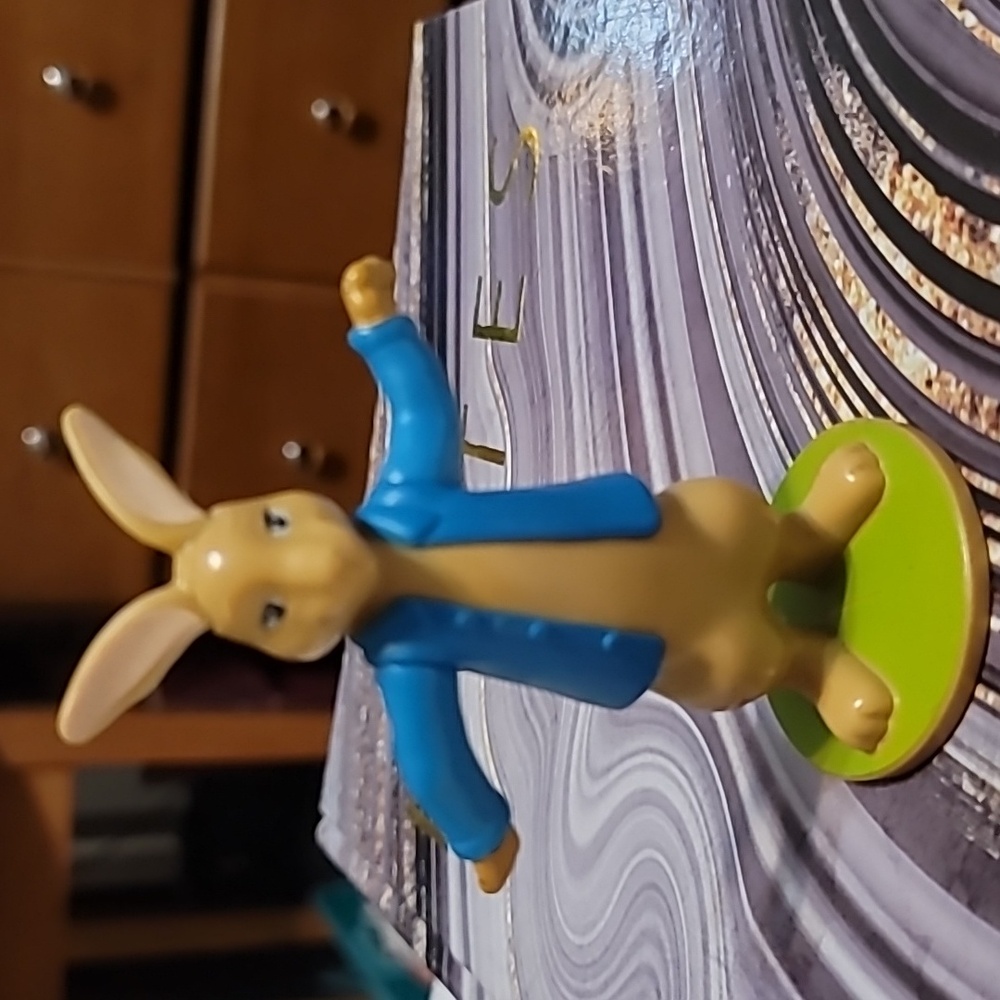 McDonalds Peter Rabbit Happy Meal Toy 4in Movable Arms PVC Figurine 2017